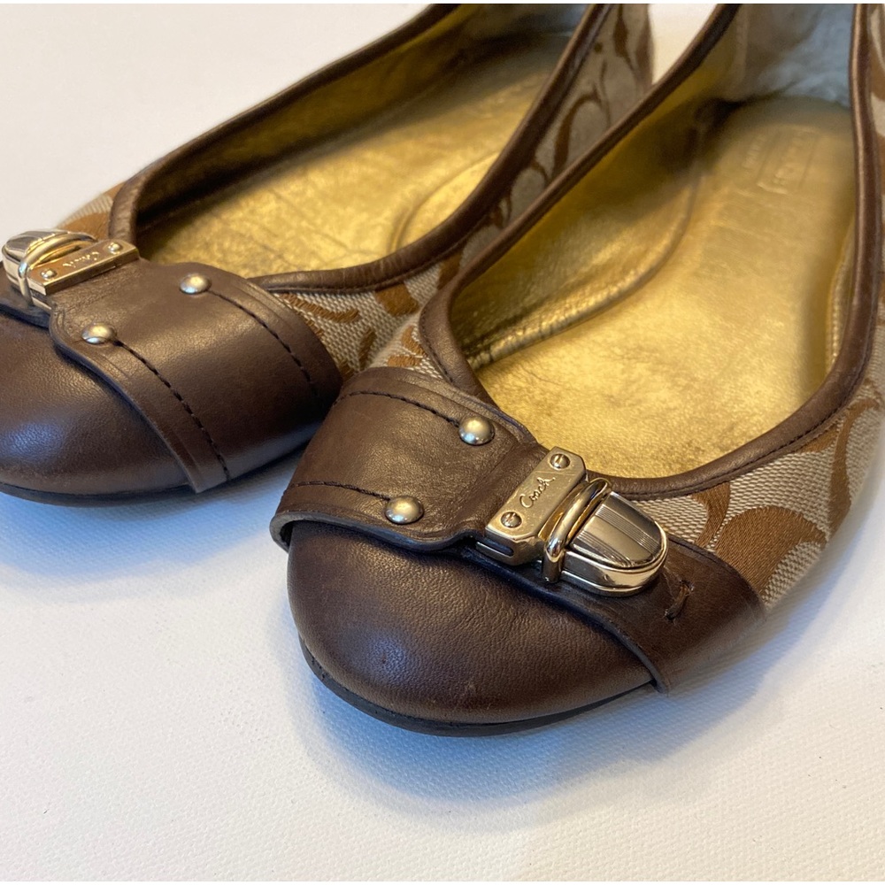 Coach women’s slip on flats brown coach logo gold buckle 7
